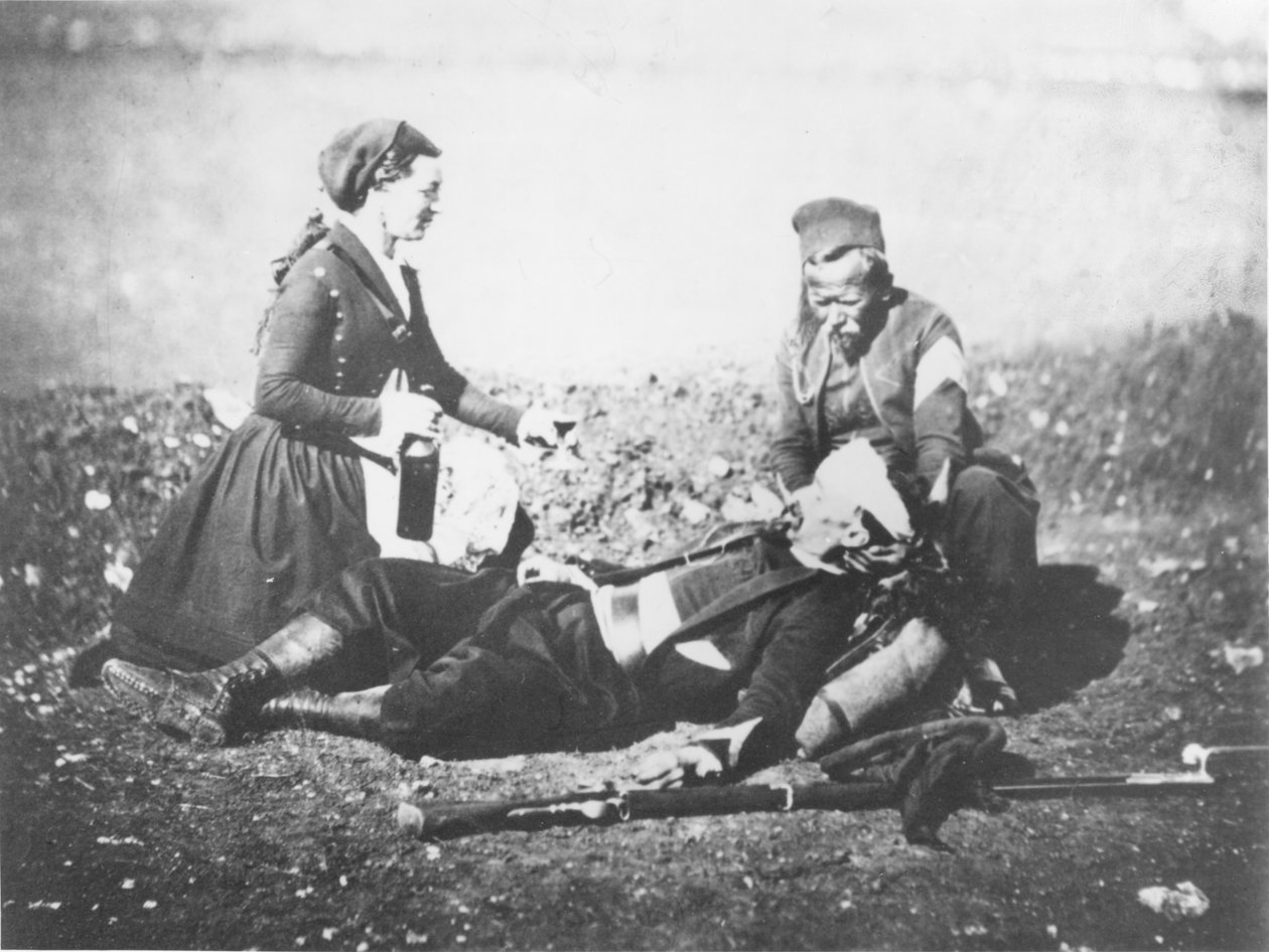 Pielęgniarka opiekująca się rannym mężczyzną na Krymie, ok. 1855 r. autorstwa English Photographer