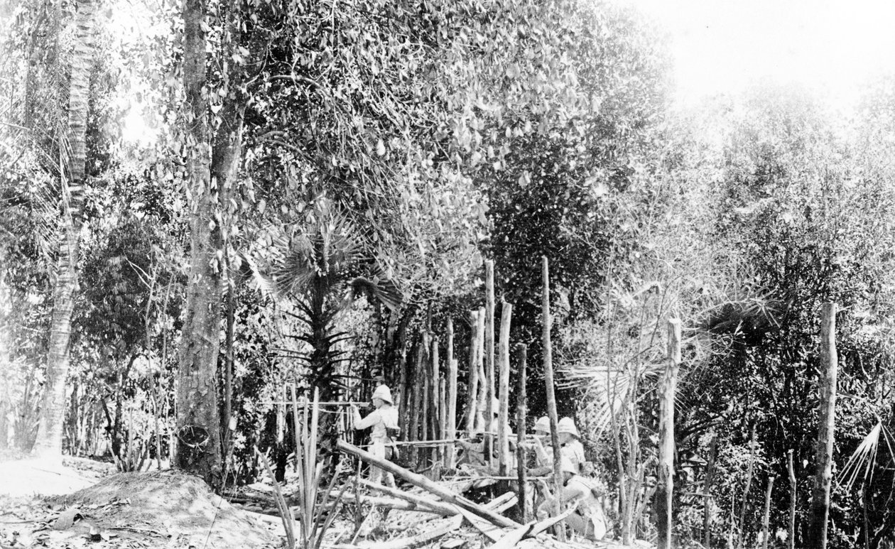 Brytyjskie oddziały walczące w birmańskiej dżungli, ok. 1891 r. autorstwa English Photographer