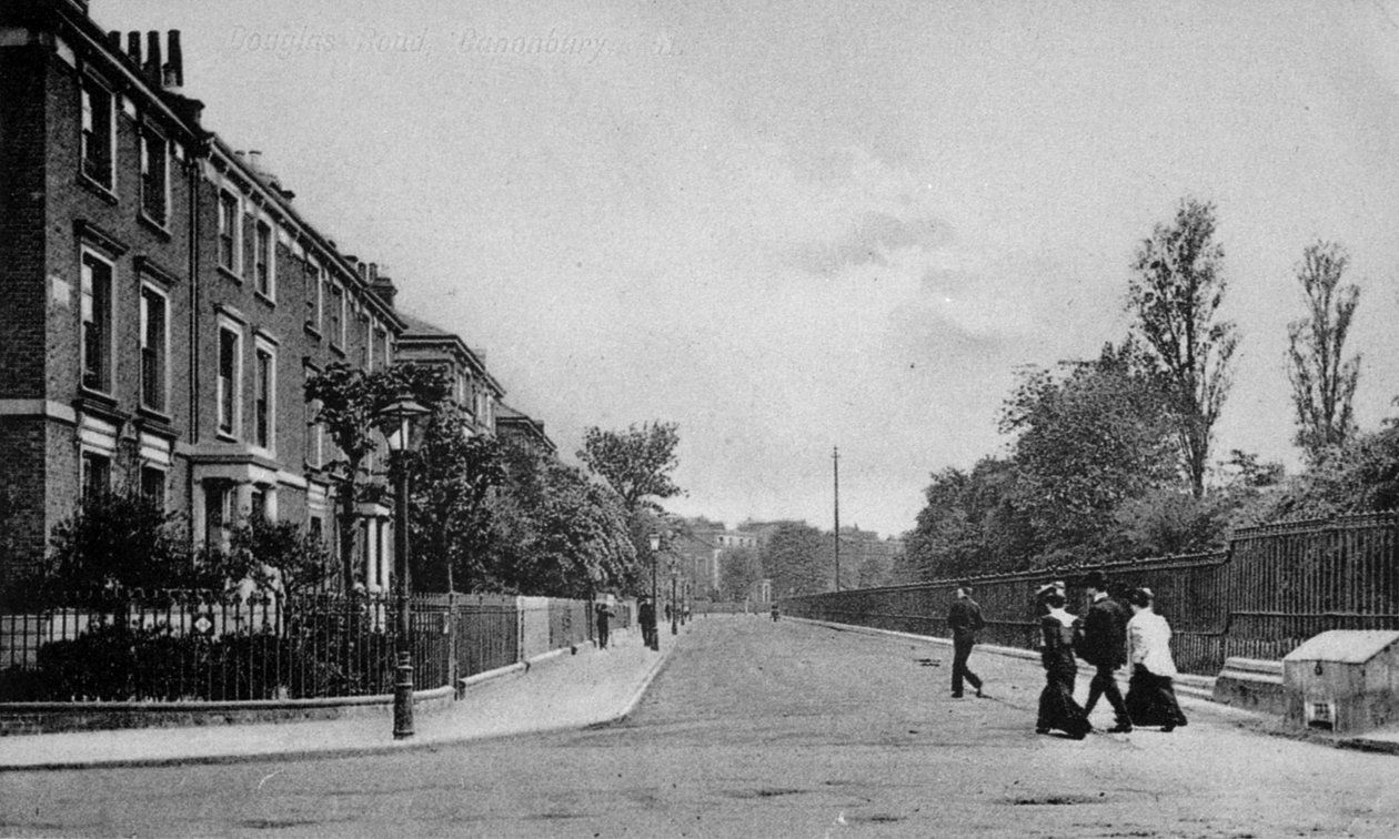 Douglas Road, Canonbury, Islington, ok. 1905 autorstwa English Photographer