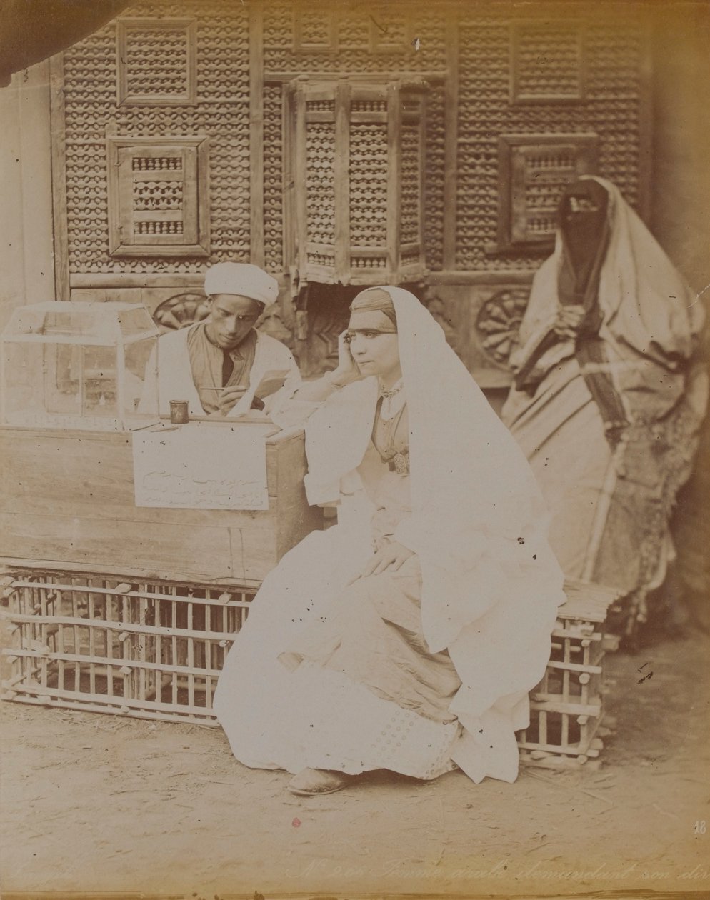 Egipska scena uliczna, 1893 autorstwa English Photographer