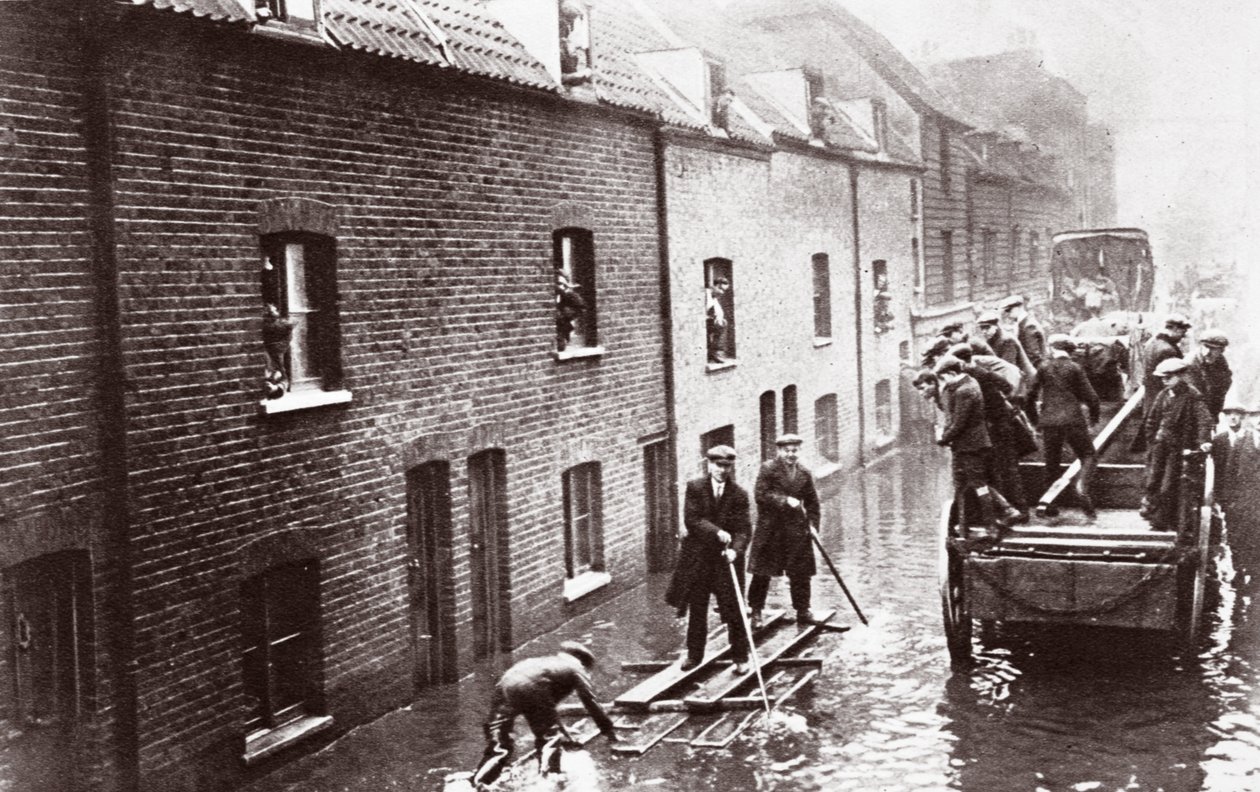 Powodzie w Londynie, styczeń 1928 autorstwa English Photographer