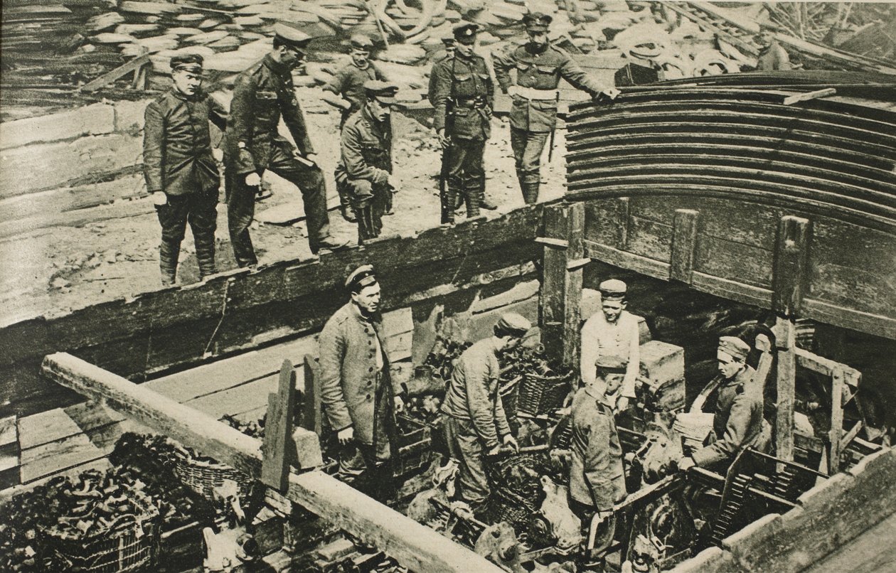 Niemieckie wysypisko łupów w Belgii, 1914-19 autorstwa English Photographer