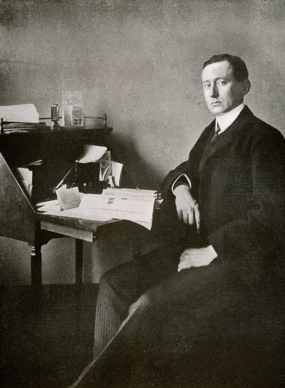 Guglielmo Marconi, z „Roku 1912”, wydanego w Londynie, 1913 autorstwa English Photographer