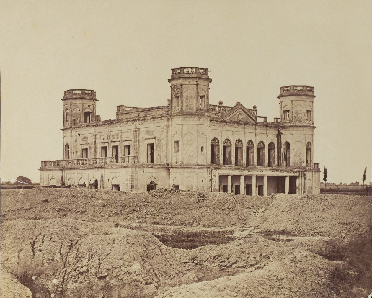 Pałac indyjski, ok.1858 autorstwa English Photographer