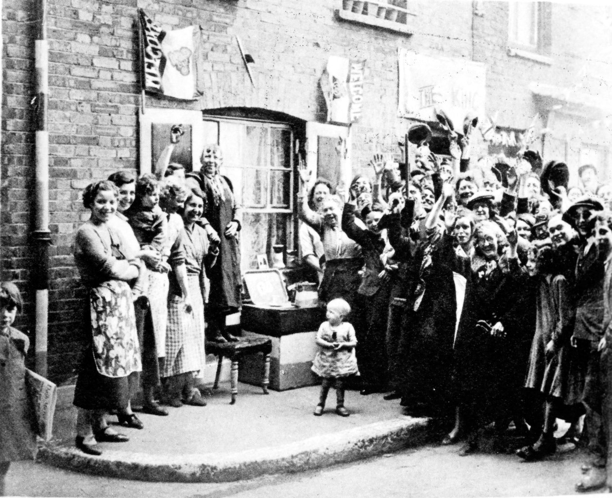 Dekoracja Jubileuszowa na East Endzie, 12 maja 1935 autorstwa English Photographer