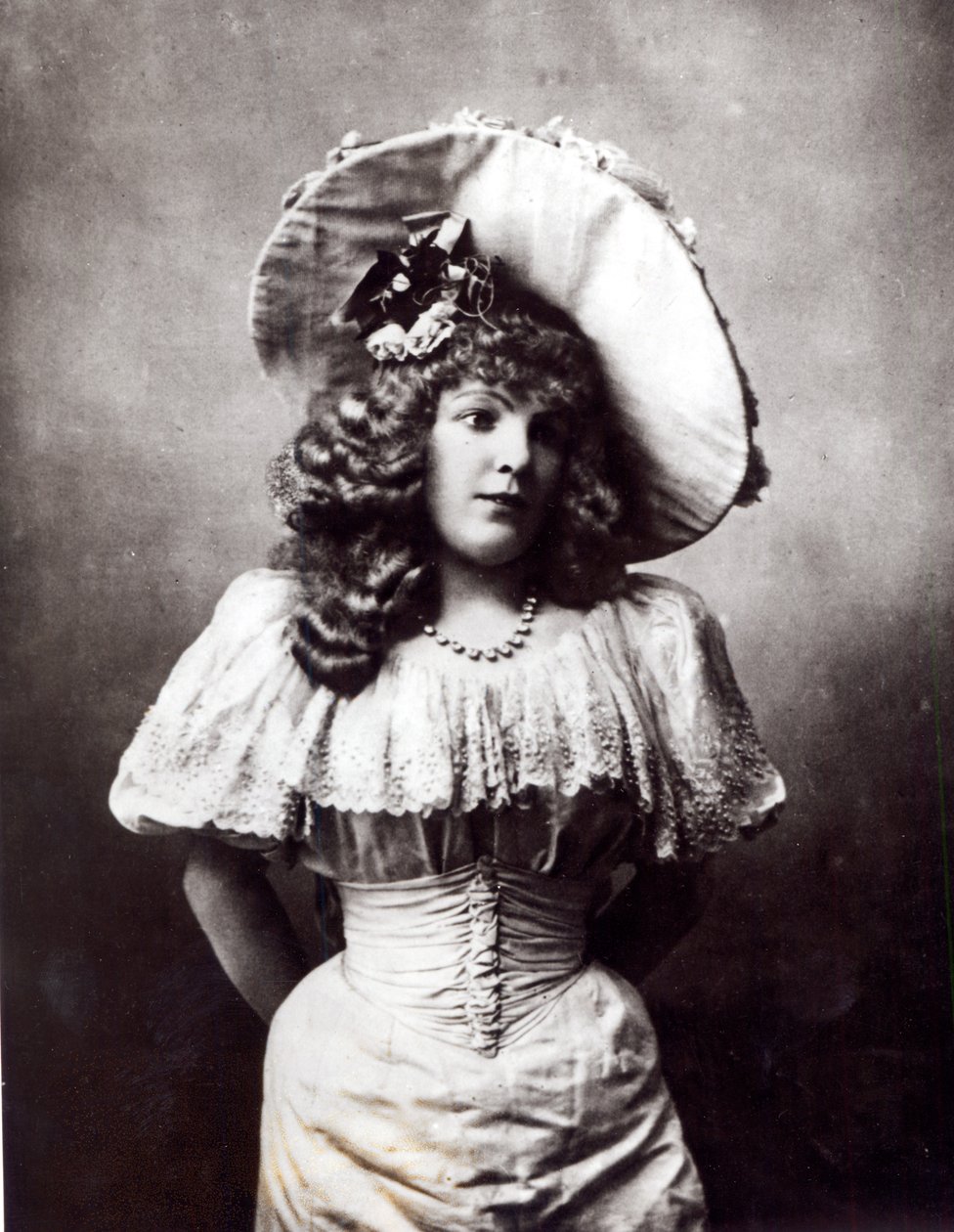 Marie Lloyd (1870-1922) autorstwa English Photographer