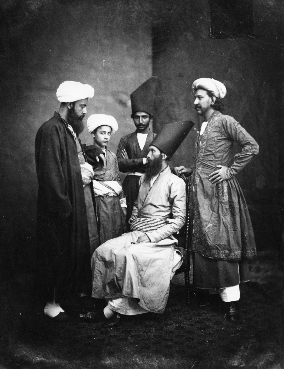 Parsis w Bombaju, c. 1870 autorstwa English Photographer