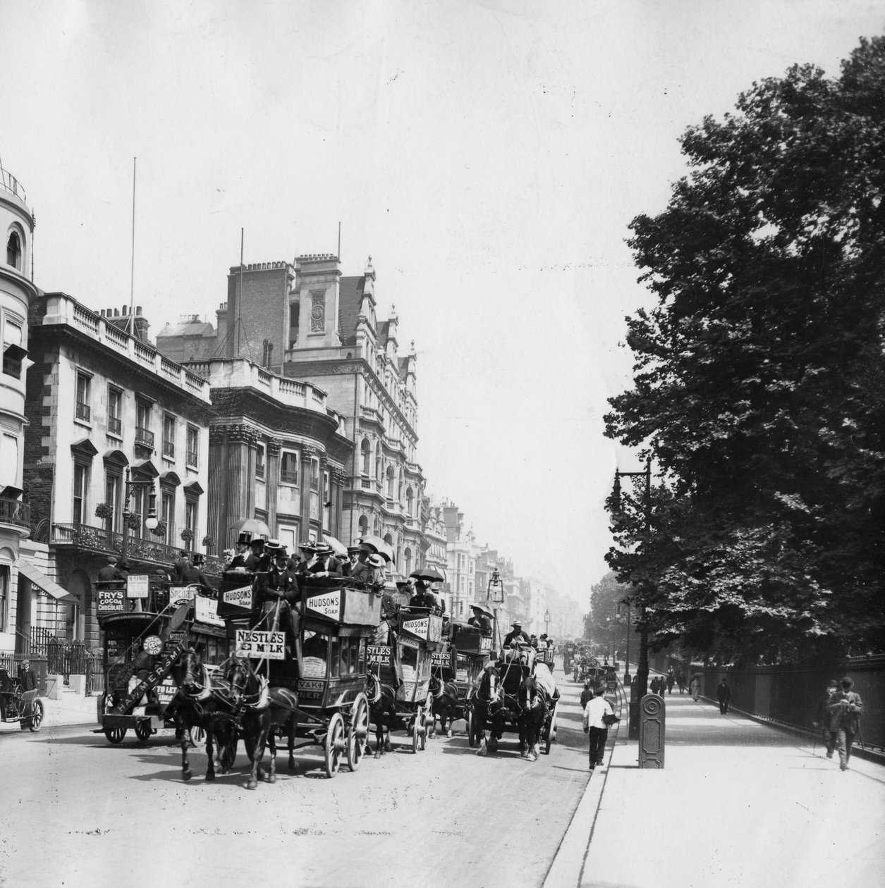 Piccadilly, Londyn autorstwa English Photographer