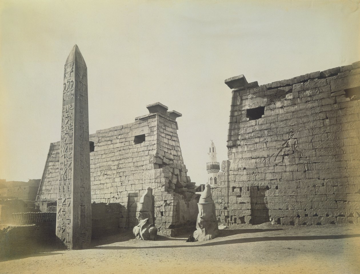 Świątynia Luksorska, 1878 autorstwa English Photographer