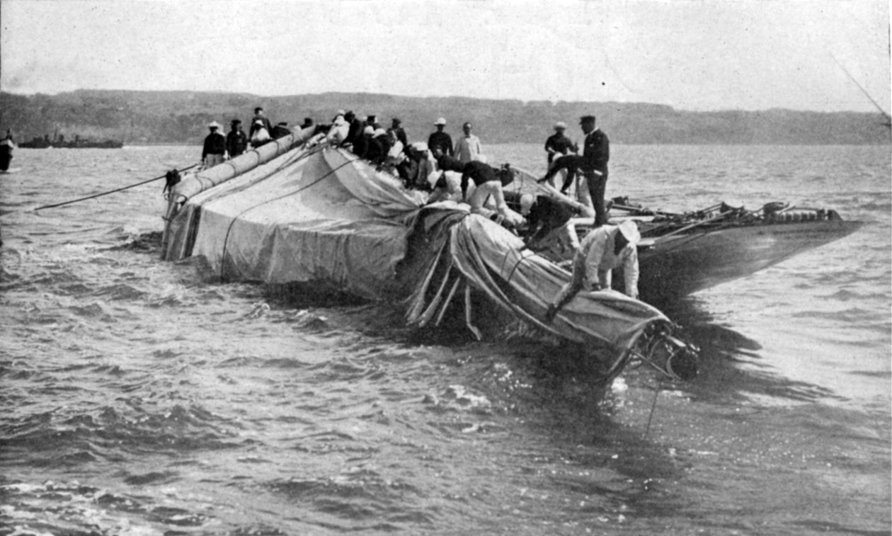 The Accident to Shamrock II, ilustracja z filmu Król, 1 czerwca 1901 autorstwa English Photographer