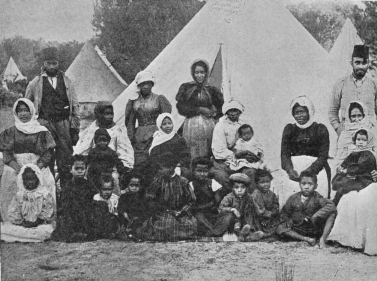 Obóz kontaktowy dla Malajów, Kapsztad, ilustracja z filmu Król, 25 maja 1901 r. autorstwa English Photographer