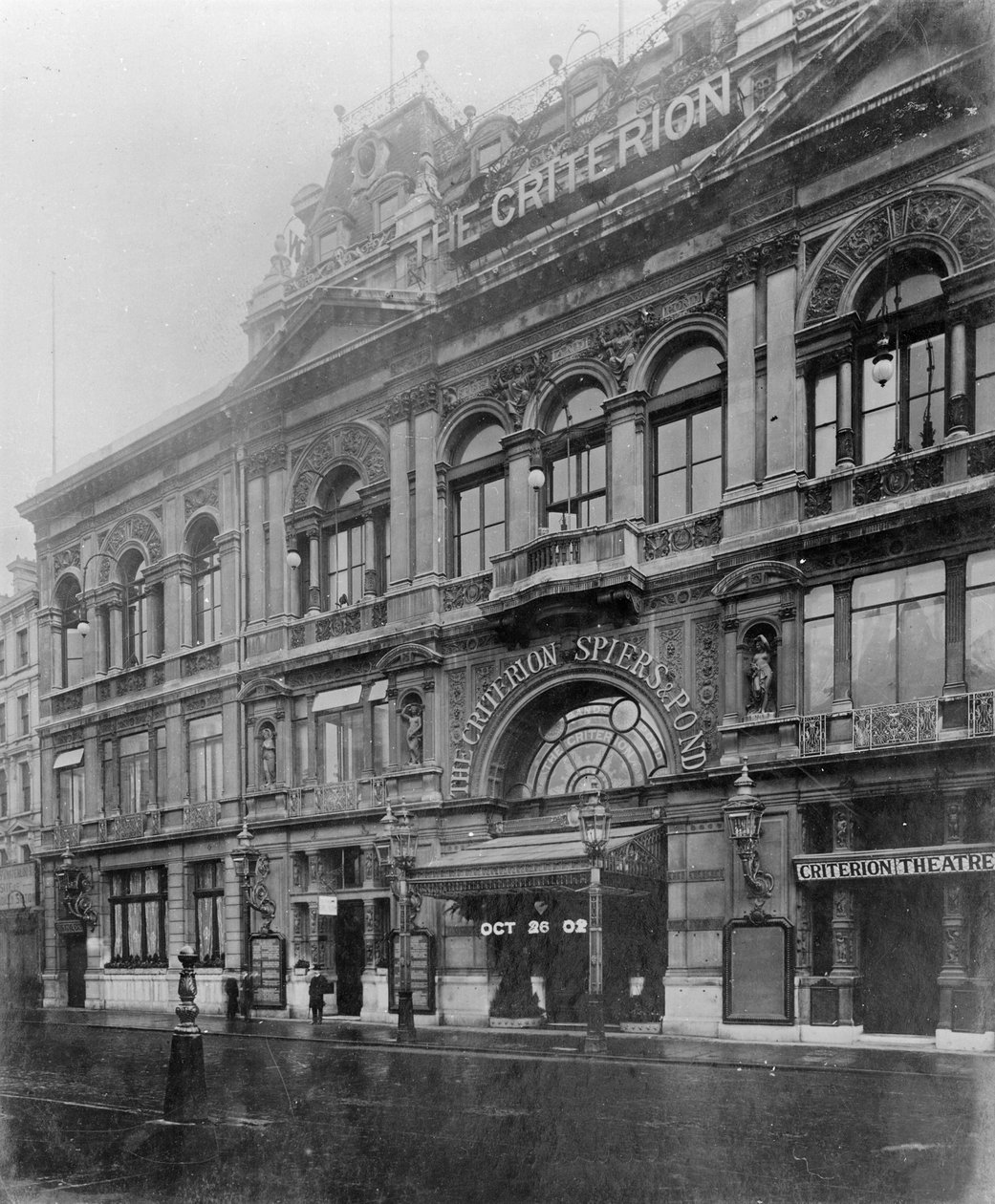 Restauracja i teatr Criterion, 1902 autorstwa English Photographer