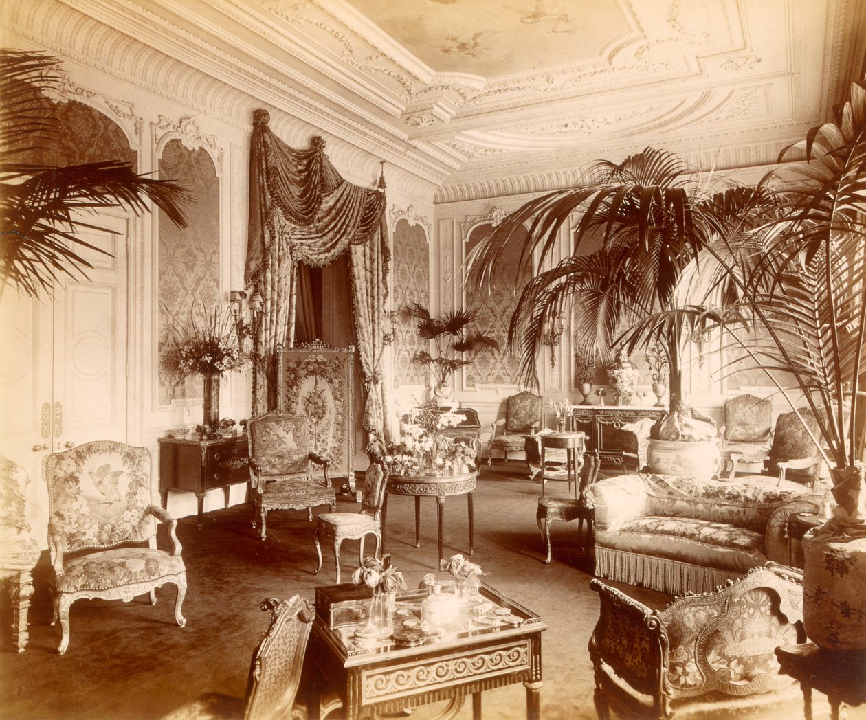 Salon przy 17 Grosvenor Place, Londyn autorstwa English Photographer