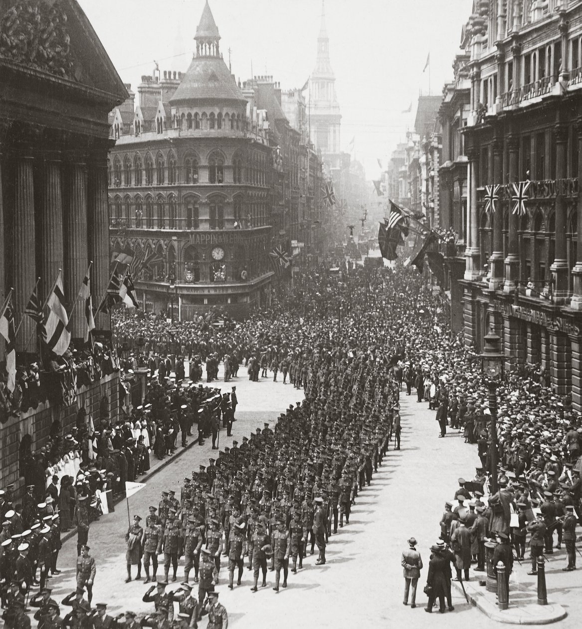 Imperium składa hołd swoim zwycięskim wojownikom w Dniu Pokoju - salutujący burmistrz, 19 lipca 1919 autorstwa English Photographer