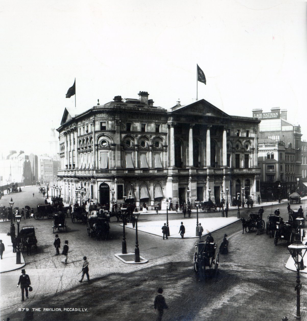 Pawilon Londyński, Piccadilly autorstwa English Photographer