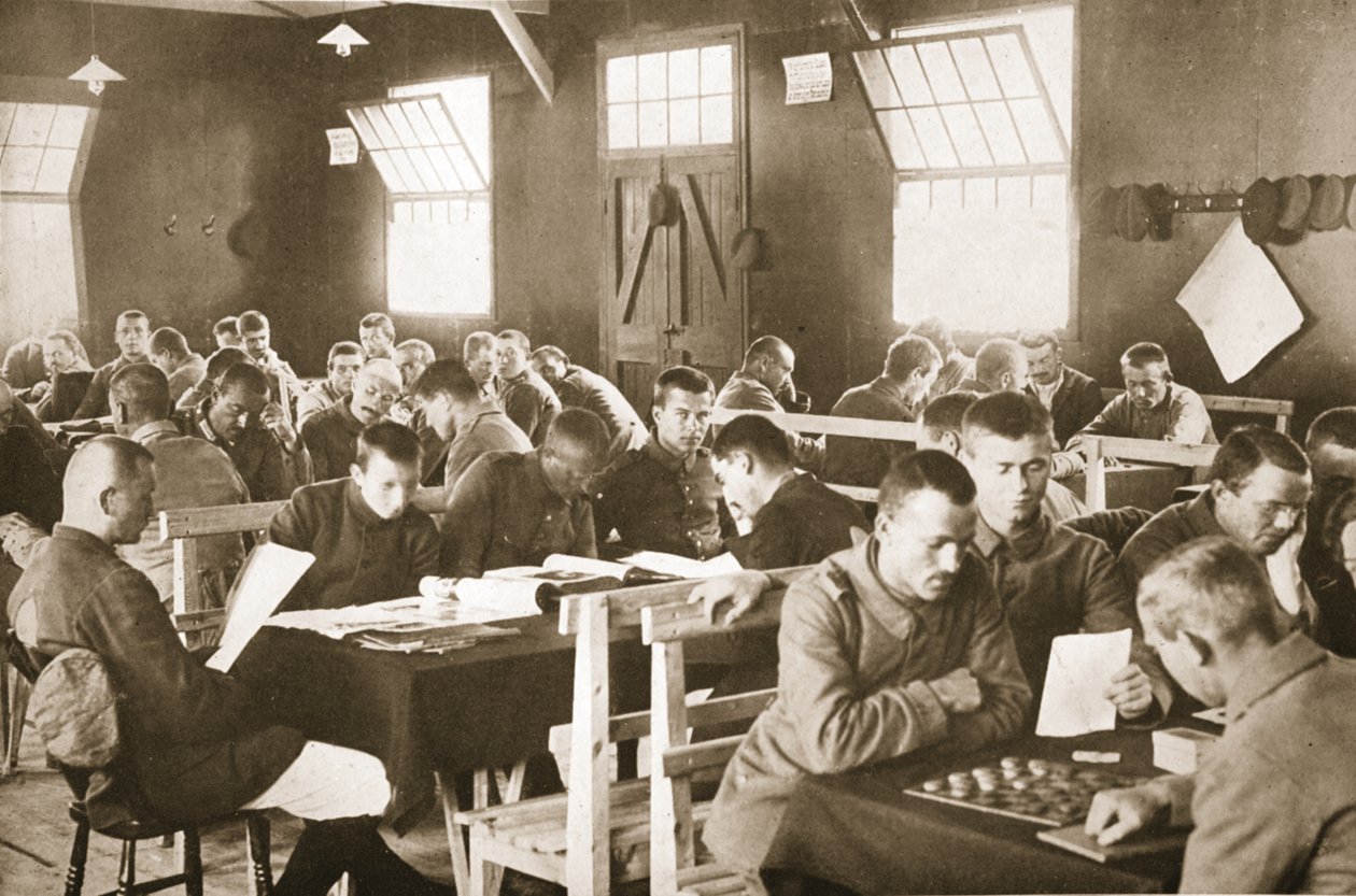 YMCA Pokój Gier, Dorchester, ilustracja z niemieckich więźniów w Wielkiej Brytanii (fotograwiura) autorstwa English Photographer