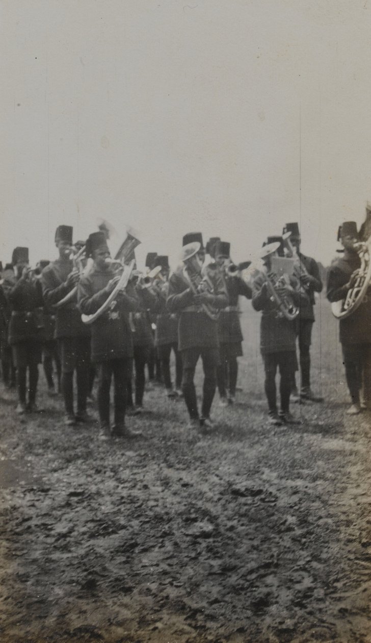 Zespół, 1914 autorstwa English Photographer