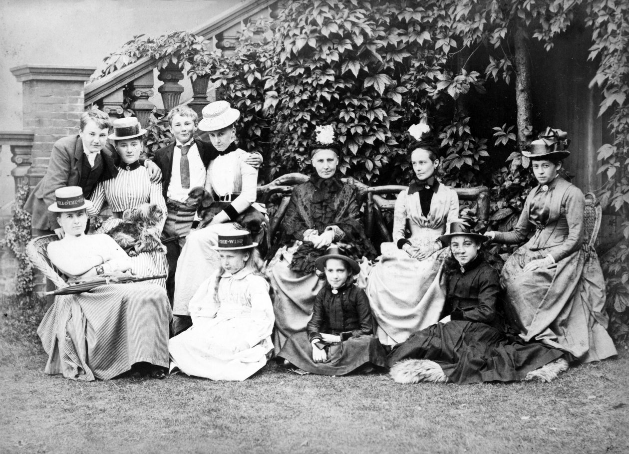 Wiktoriański portret grupowy, ok. 1890 autorstwa English Photographer