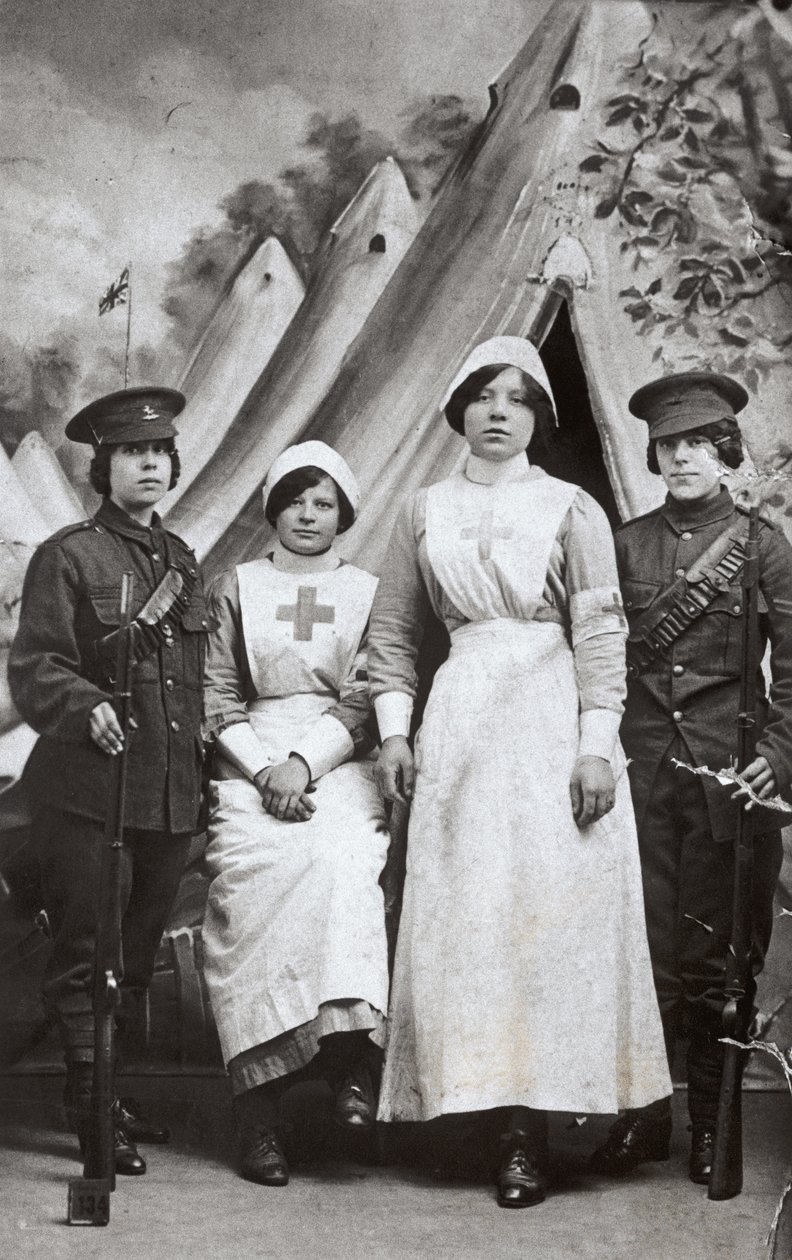 Kobiety na wojnie, 1914-18 autorstwa English Photographer