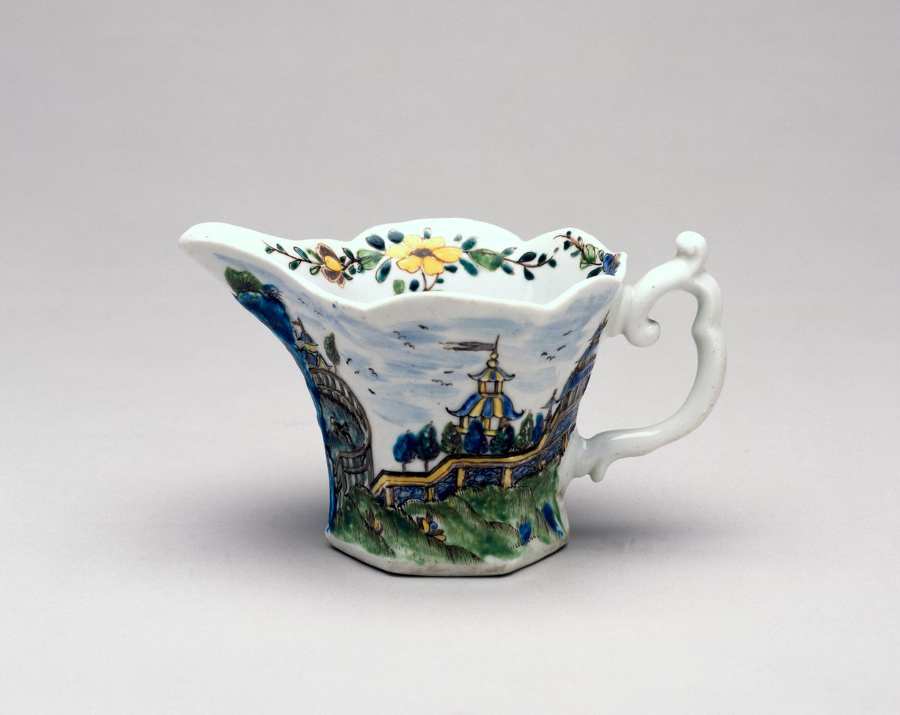 Łódka do śmietany, Porcelana Worcester, ok. 1755-58 (porcelana) autorstwa English School