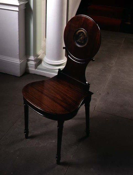 Krzesło Gillows of Lancashire, 1785 (mahoń) autorstwa English School
