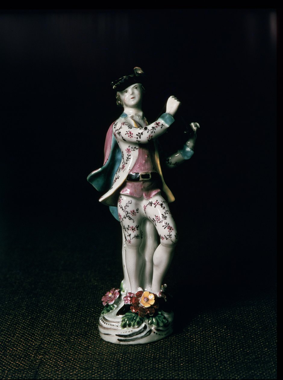 Lowestoft figurka chłopca grającego w trójkąt, ok. 1780 (porcelana) autorstwa English School