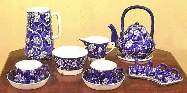 Serwis do herbaty Minton pasujący do blatu, 1890 (ceramiczny) autorstwa English School