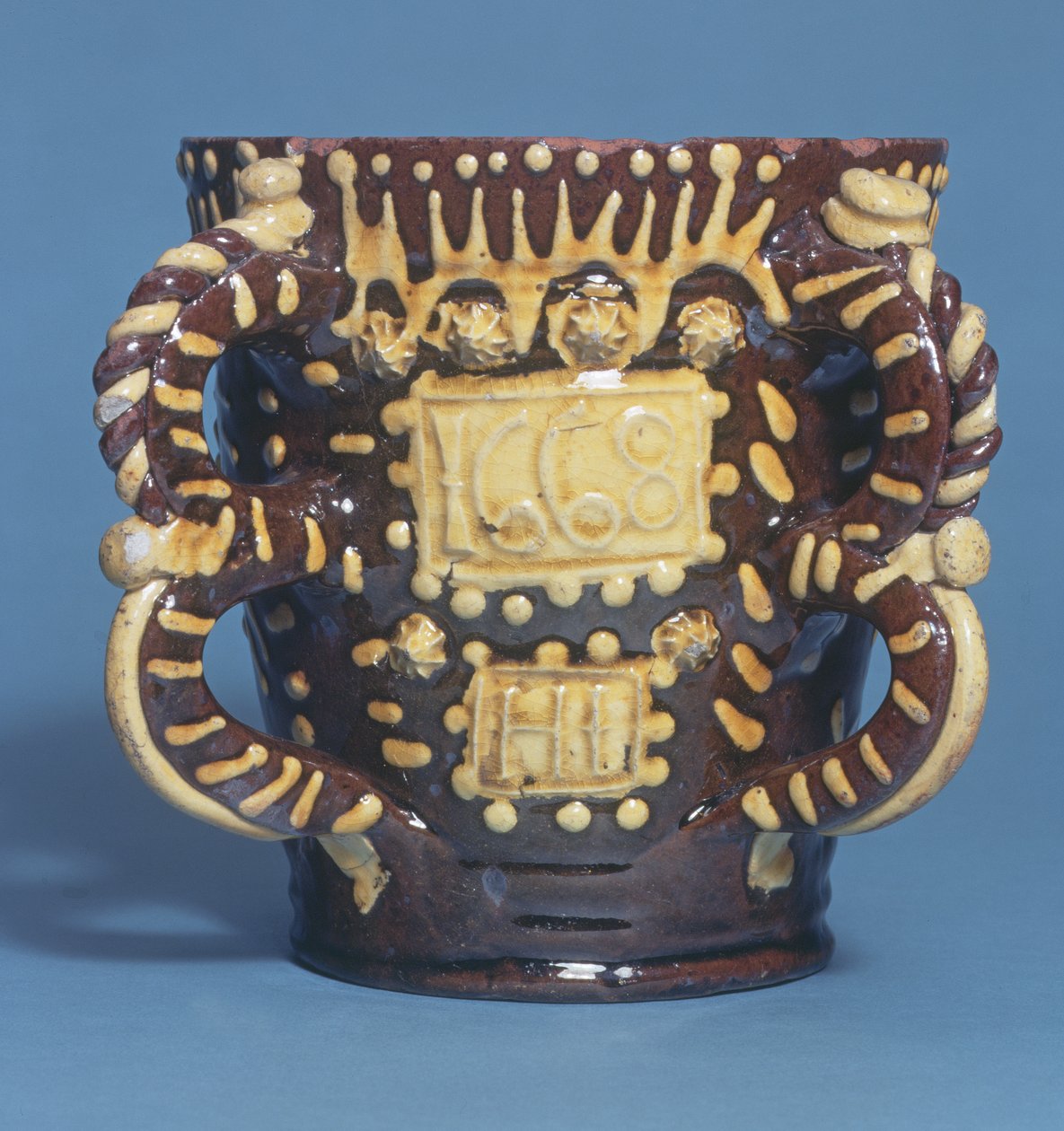 Tyg z dwoma uchwytami, Henry Ilfield, Wrotham, Kent, c.1668 (ceramika) autorstwa English School