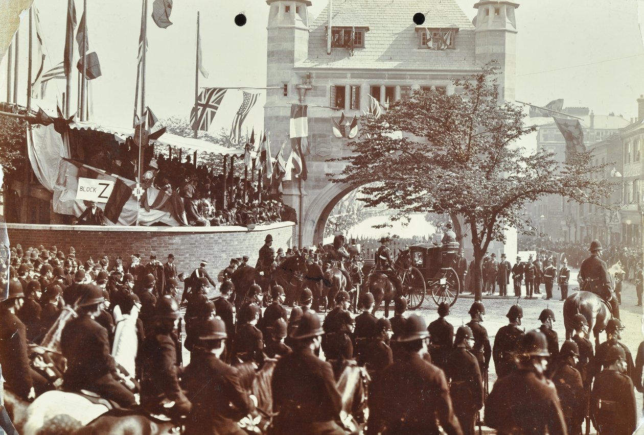 Tunel Blackwall: widowisko jako książę Walii, późniejszy król Edward VII i księżniczka Aleksandria uczestniczą w uroczystym otwarciu tunelu, 1897 autorstwa English Photographer