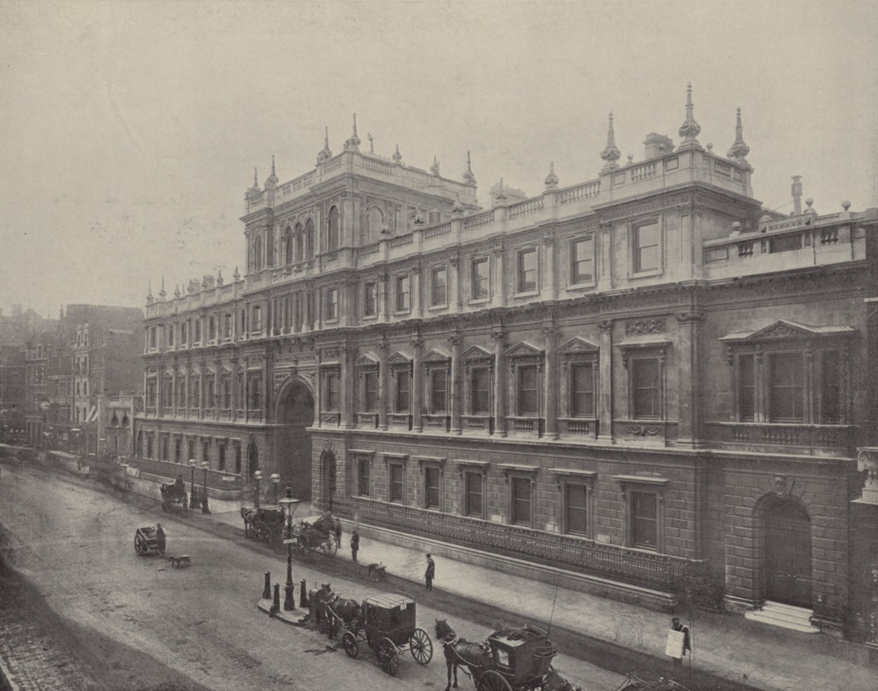 Burlington House (zdjęcie czarno-białe) autorstwa English Photographer