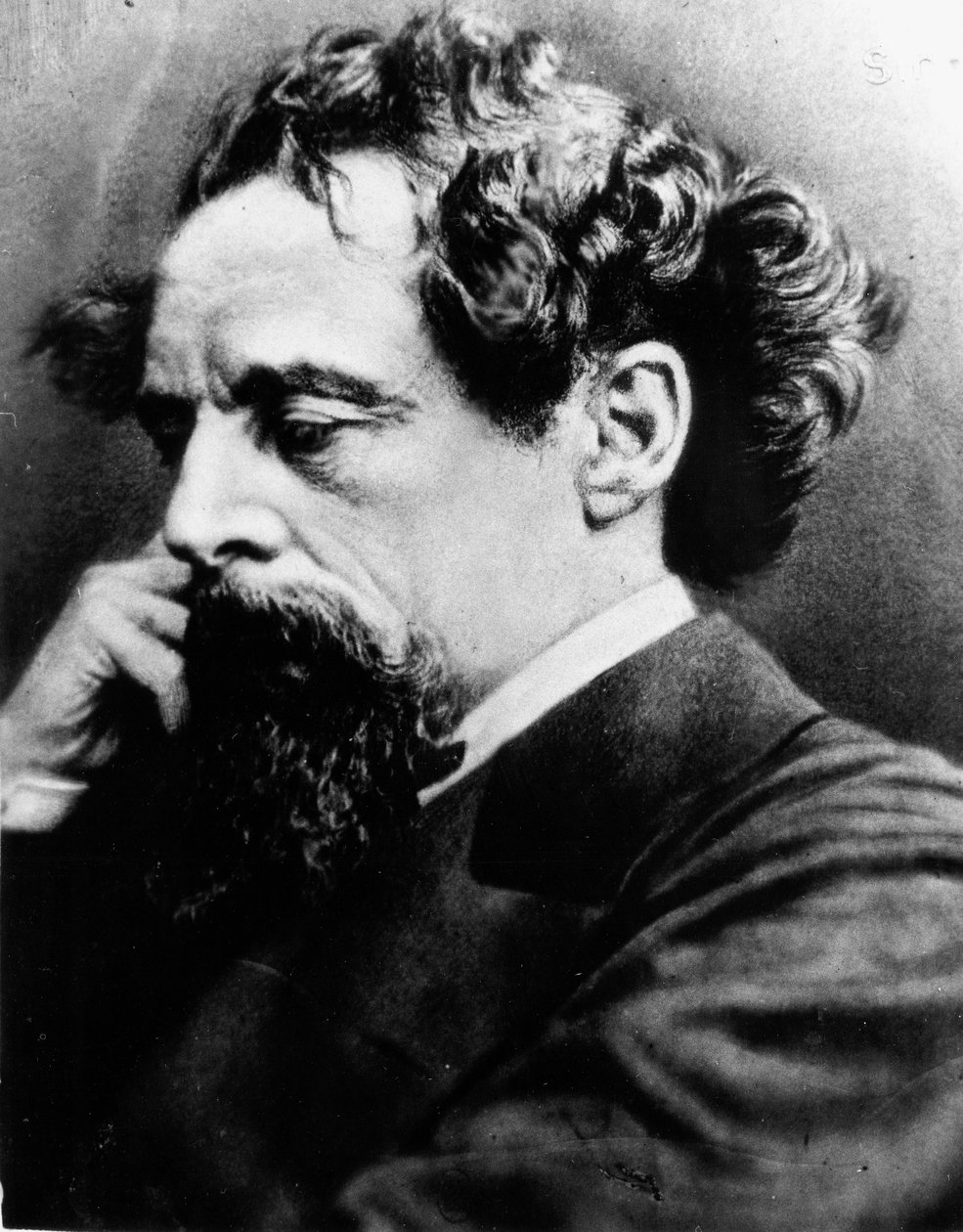 Karol Dickens (zdjęcie czarno-białe) autorstwa English Photographer