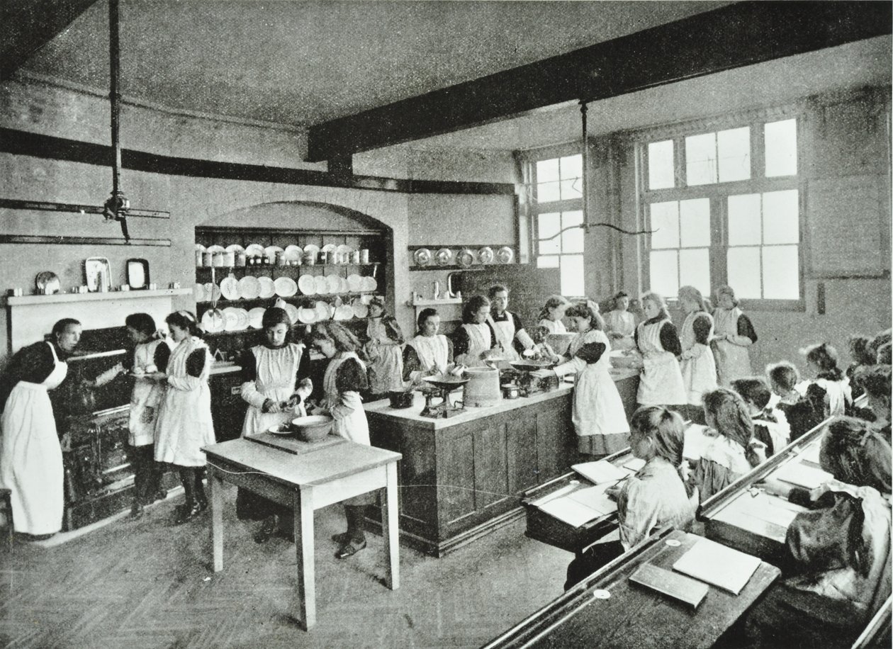 Klasa kulinarna, 1896 r. autorstwa English Photographer