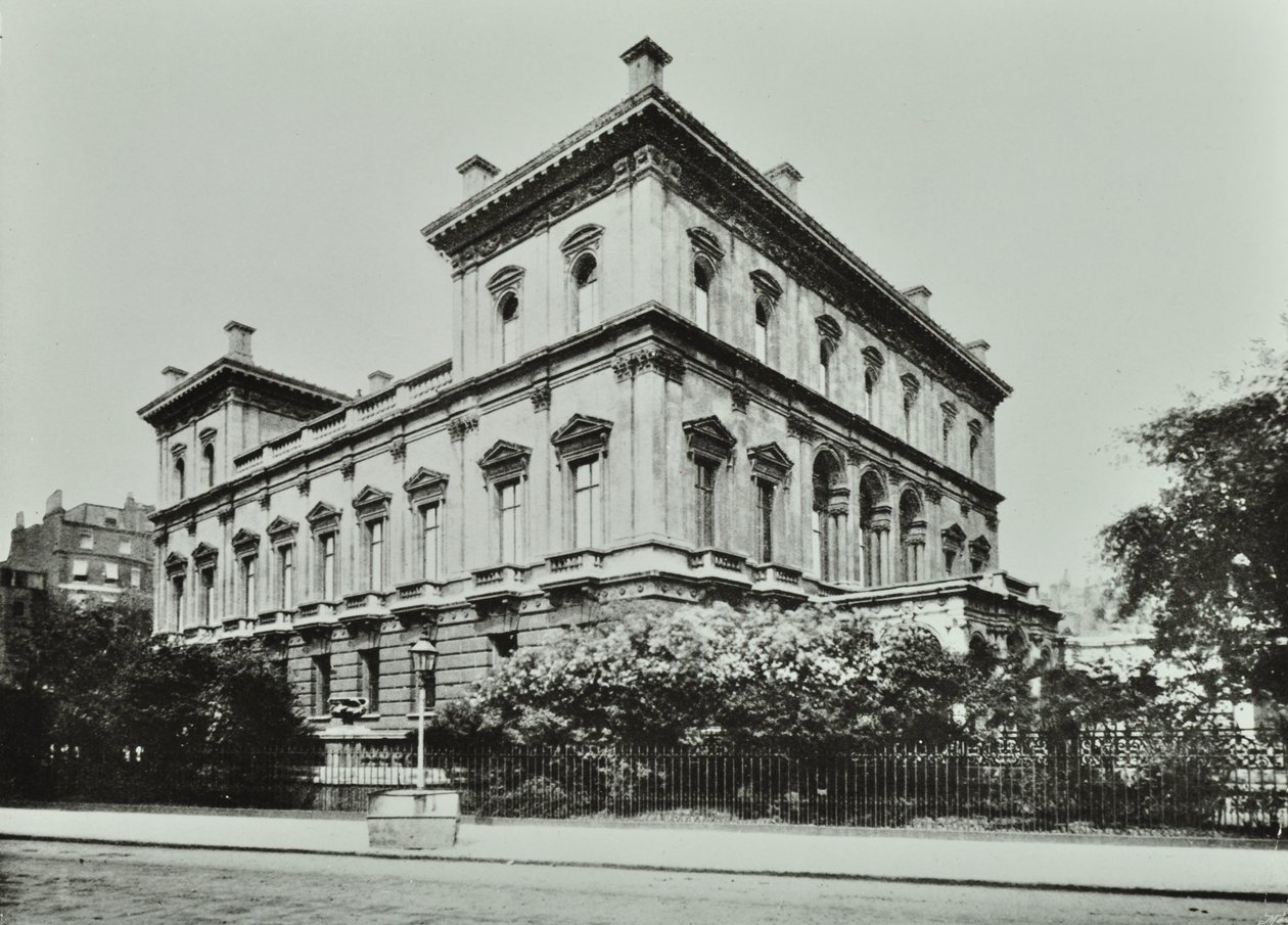 Dorchester House, Park Lane, Westminster LB, 1896 autorstwa English Photographer