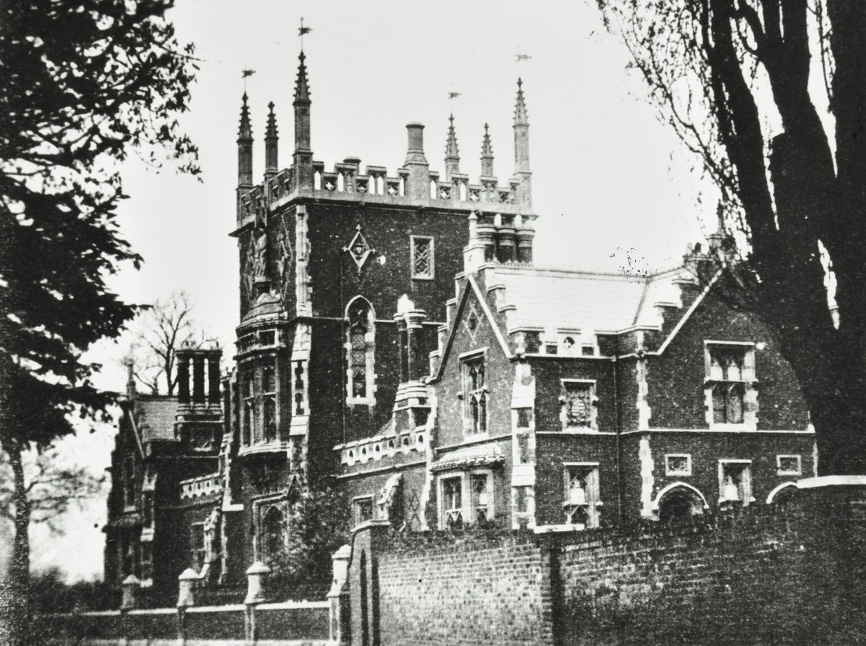 Szkoła elżbietańska, Broomhouse Lane: na zewnątrz, 1880 autorstwa English Photographer