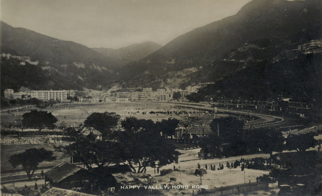 Happy Valley, Hongkong, z albumu fotografii związanych ze służbą Pte H. Chick, 1940 autorstwa English Photographer