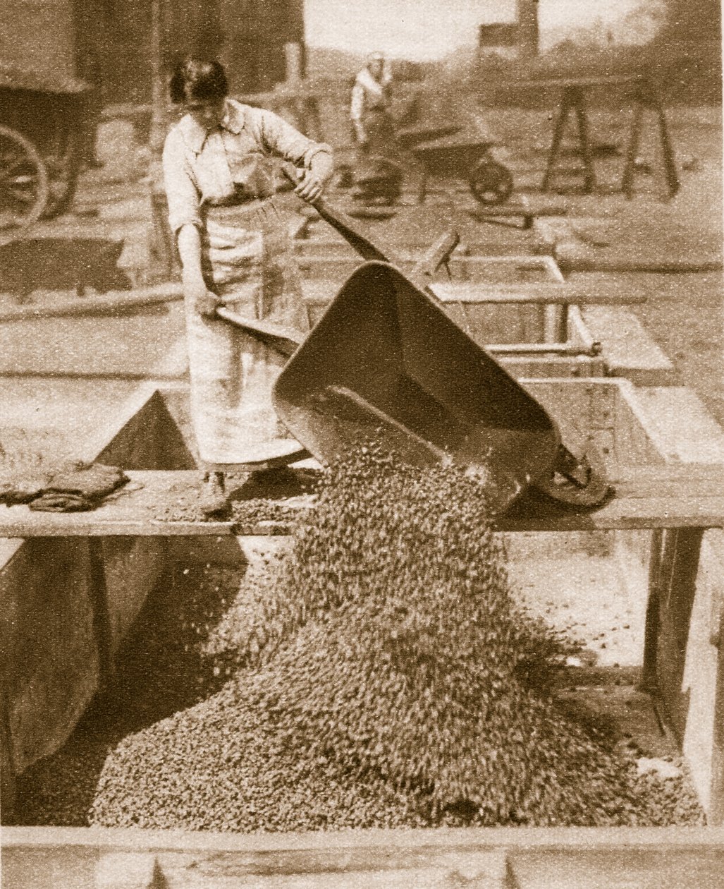 Pomocnicy w domu dla bohaterów za granicą, 1914-19 bw fot.) autorstwa English Photographer