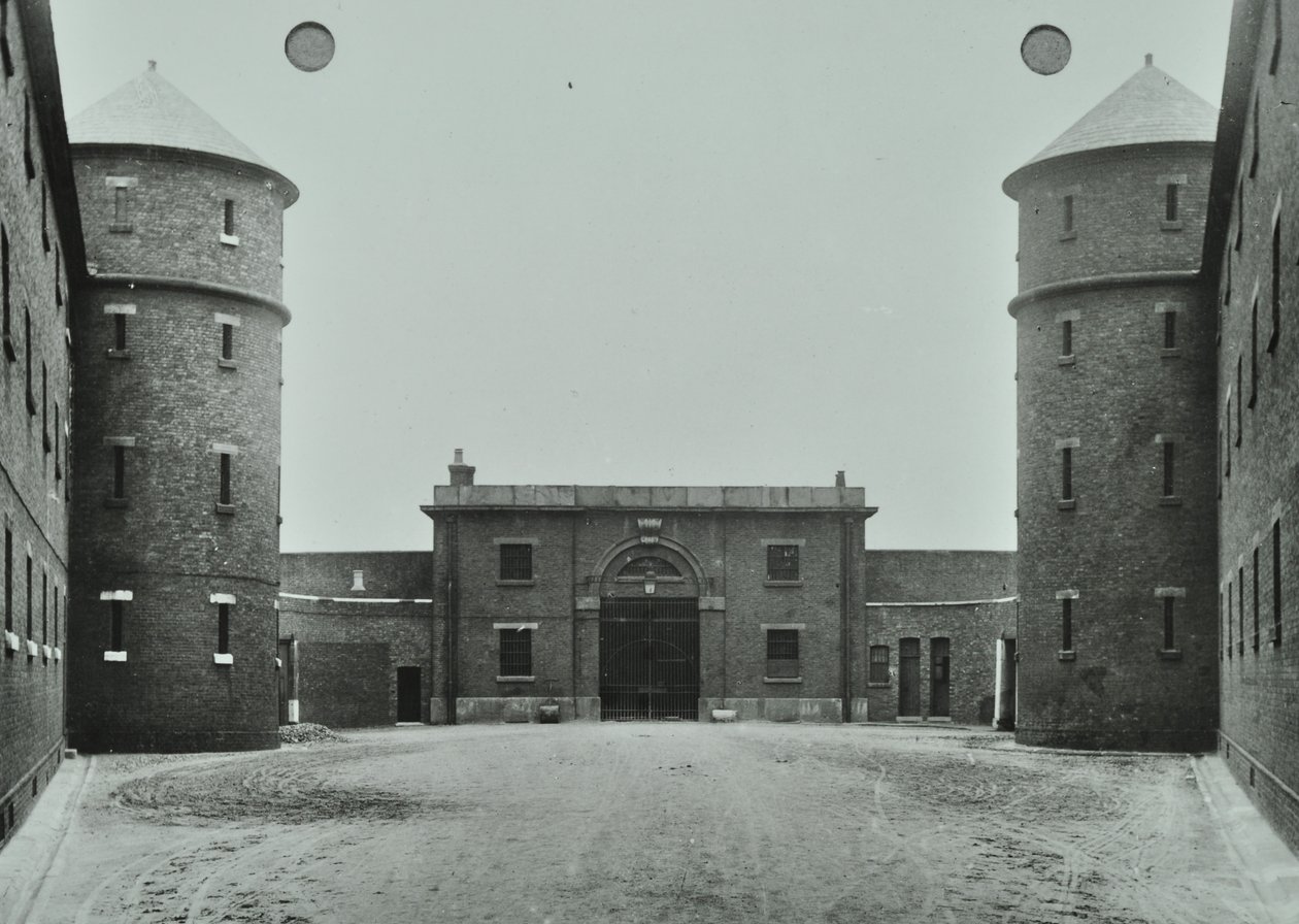 Więzienie Millbank: dół, główny korytarz, 1885 autorstwa English Photographer