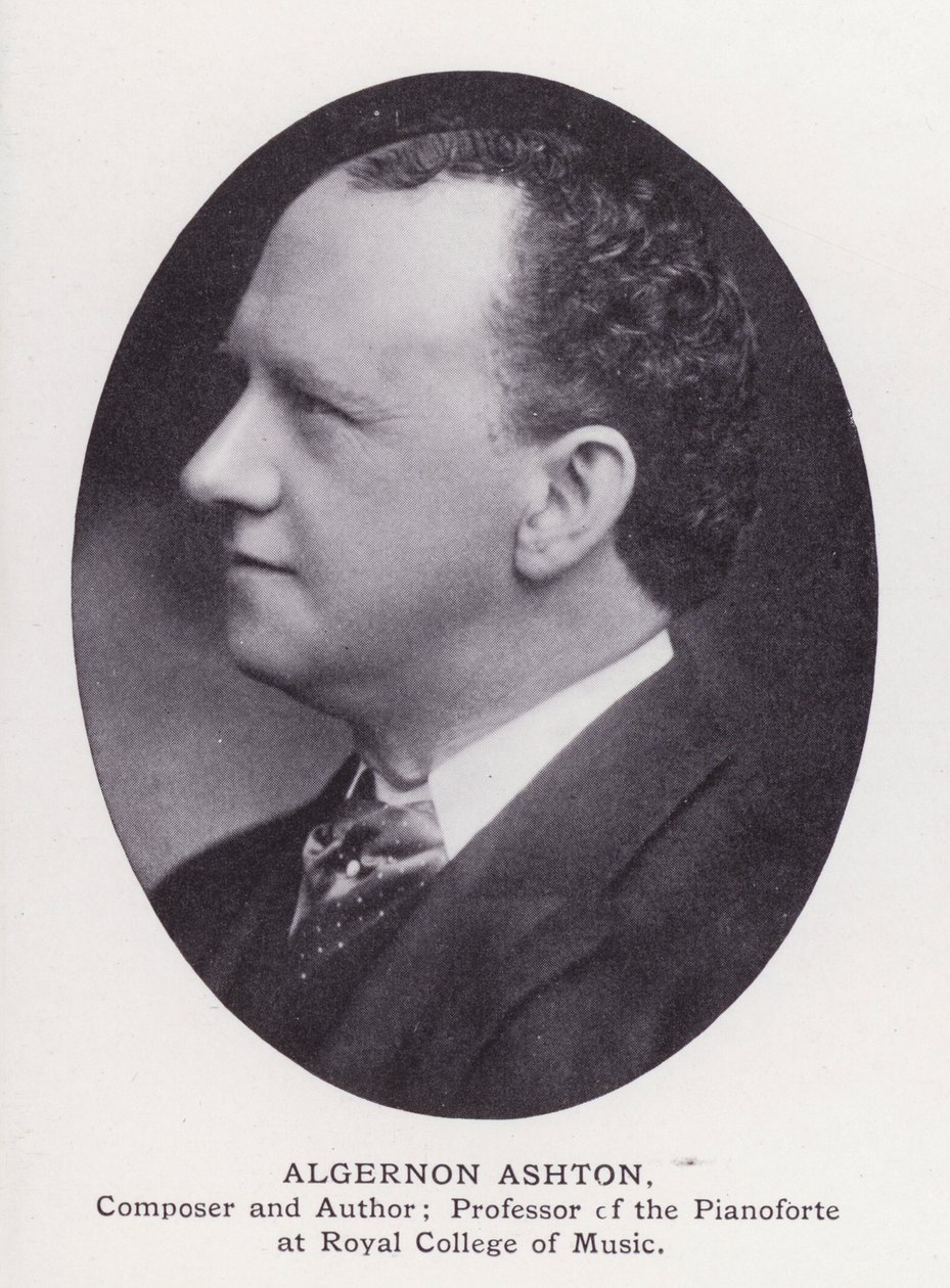 Prominent Men of London: Algernon Ashton (zdjęcie czarno-białe) autorstwa English Photographer