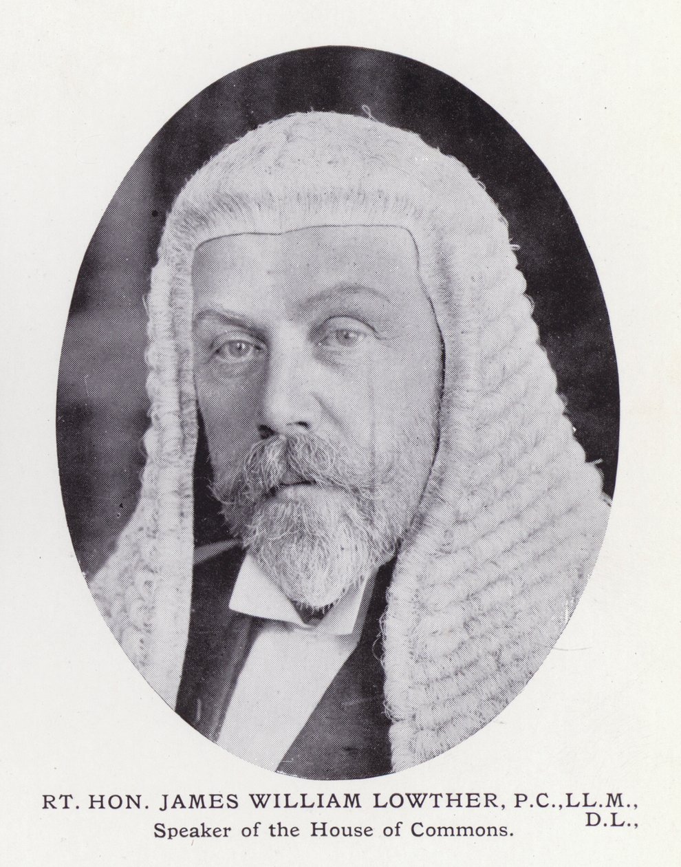 Prominent Men of London: Rt Hon James William Lowther (zdjęcie czarno-białe) autorstwa English Photographer