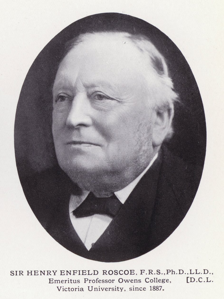 Prominent Men of London: Sir Henry Enfield Roscoe (czarno-białe zdjęcie) autorstwa English Photographer