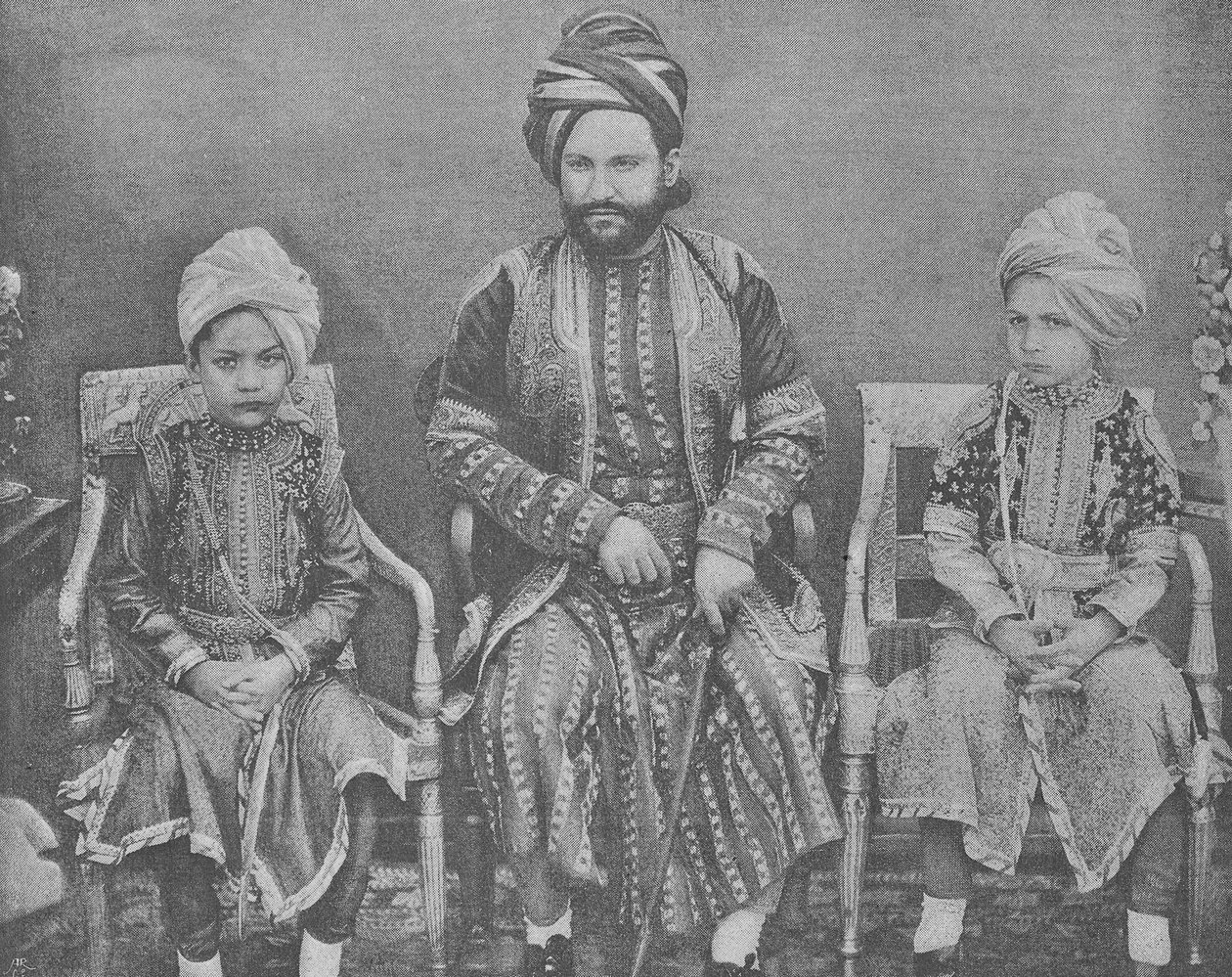 Zięć i wnukowie sułtana Szahdżahana, Begumy Bhopalu (rycina) autorstwa English Photographer