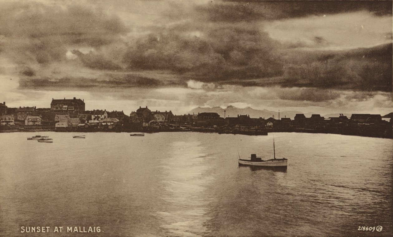 Zachód słońca w Mallaig, Szkocja (zdjęcie czarno-białe) autorstwa English Photographer