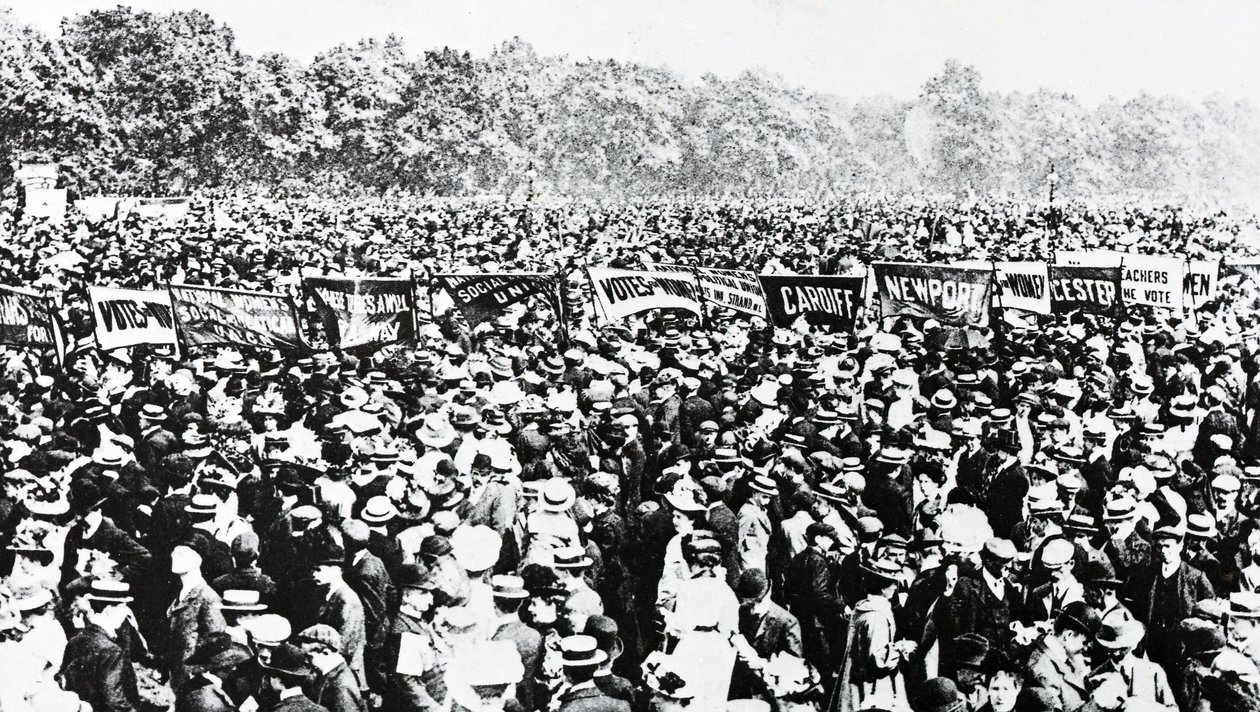 Wielkie głosowanie na demonstrację kobiet w Hyde Parku, niedziela, 12 czerwca 1908 r. autorstwa English Photographer