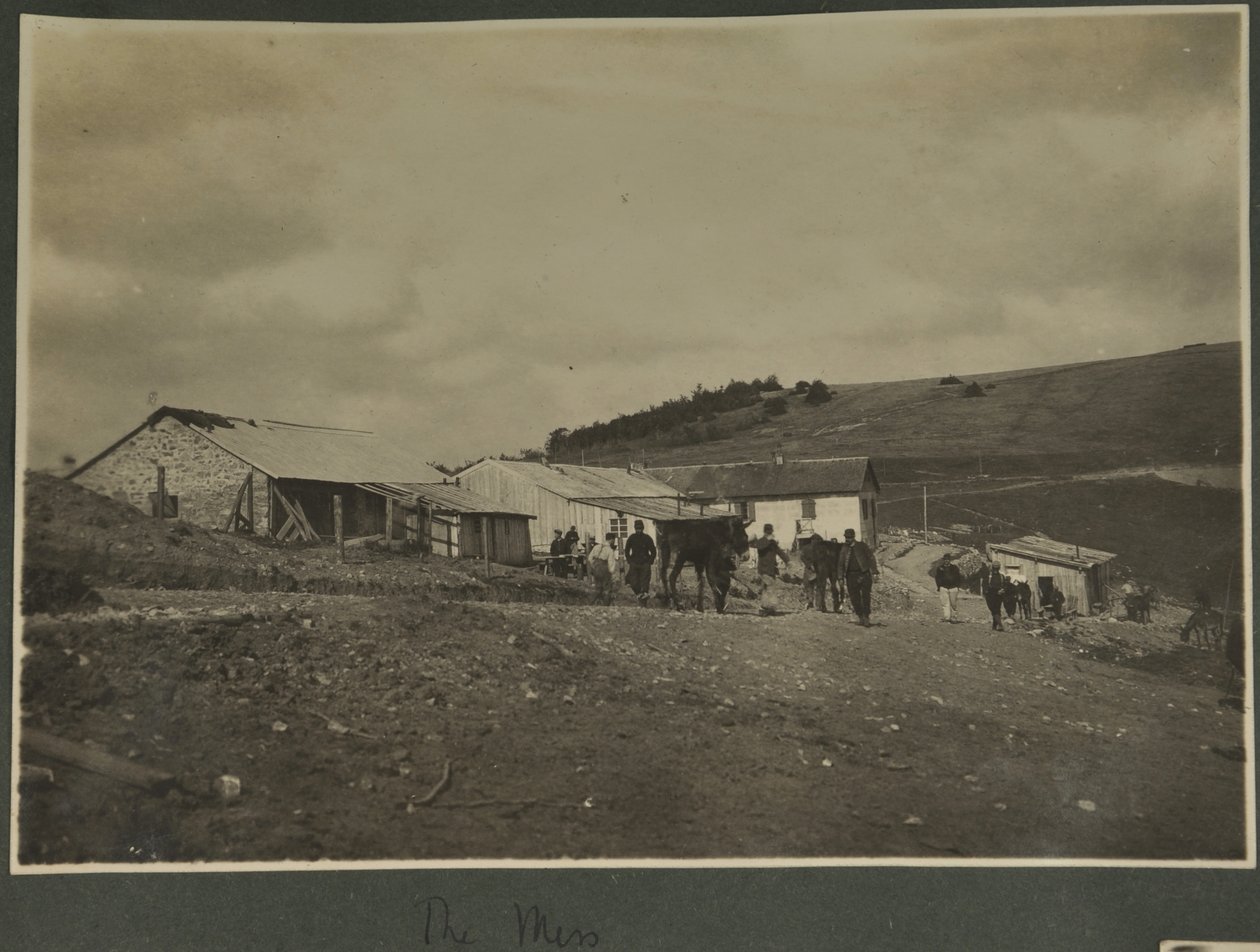 Mesa, prawdopodobnie na stacji szkoleniowej Sound Ranging założonej w Wogezach, 1915 autorstwa English Photographer