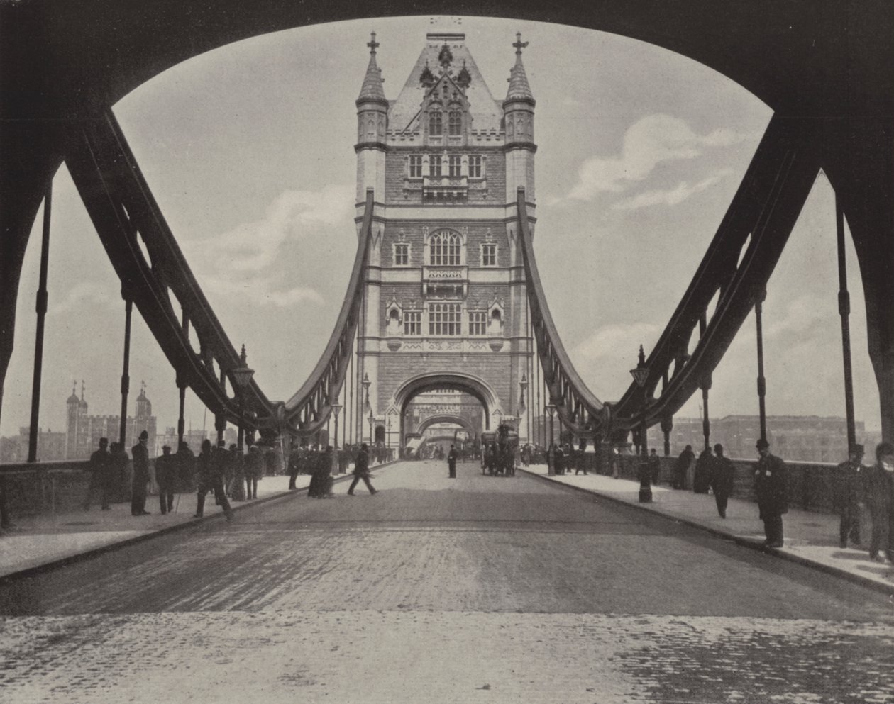 Tower Bridge (zdjęcie czarno-białe) autorstwa English Photographer