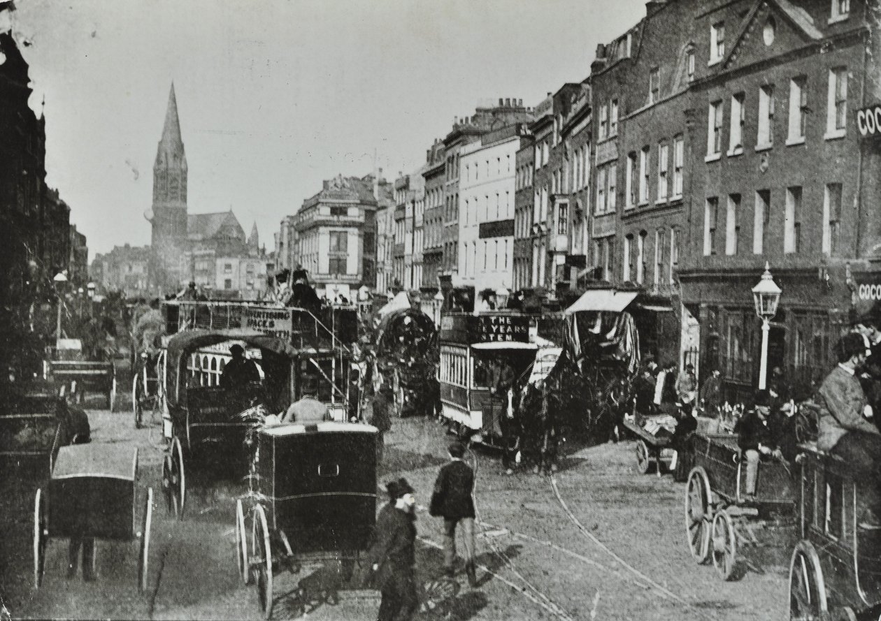 Whitechapel High Street, patrząc na wschód, 1890 autorstwa English Photographer
