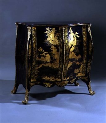 Komoda Bombe, połowa XVIII w. (czarny lakier) autorstwa English School