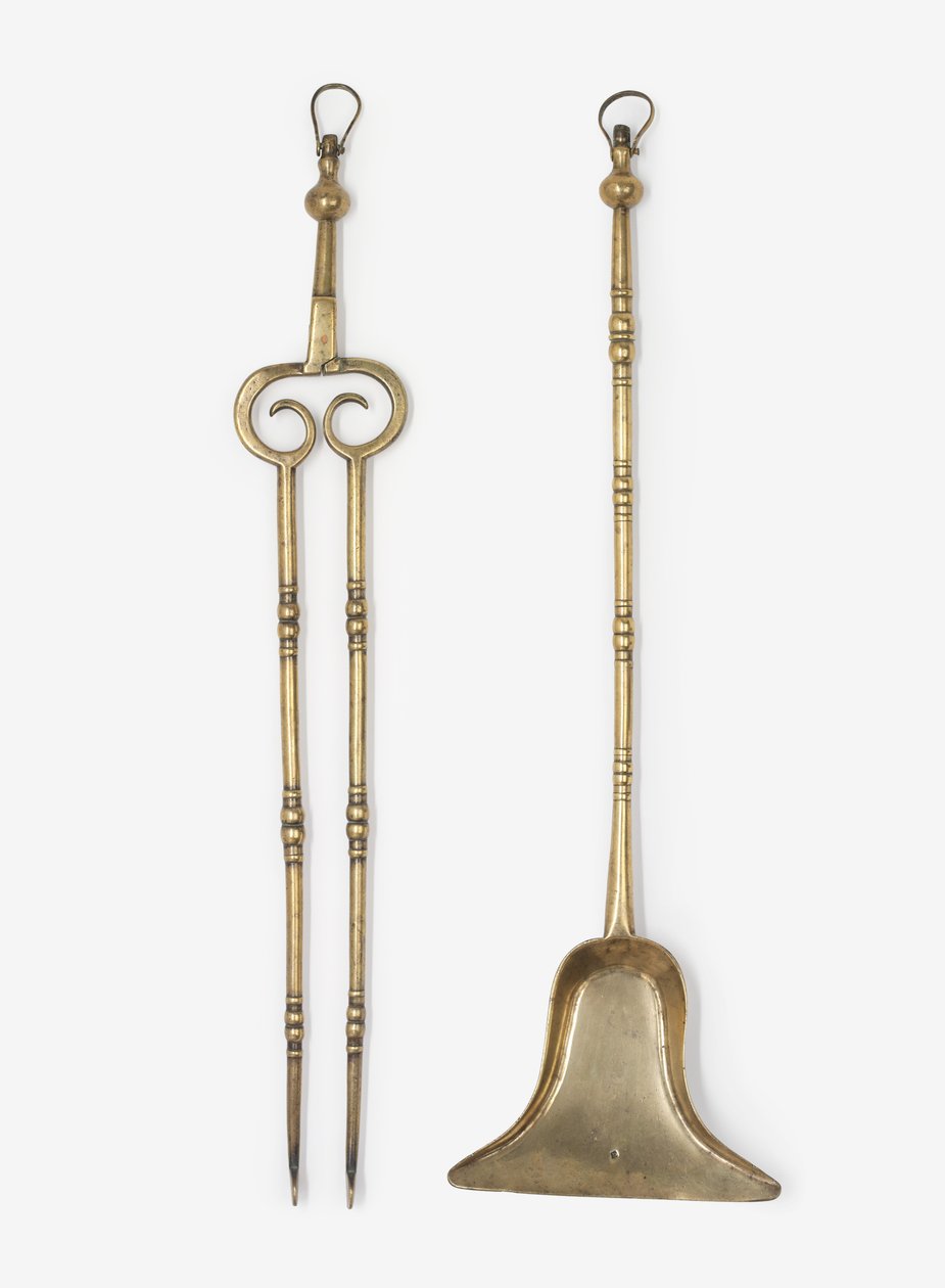 Szczypce i łopata mosiężne, ok. 1650-99 (mosiądz) autorstwa English School