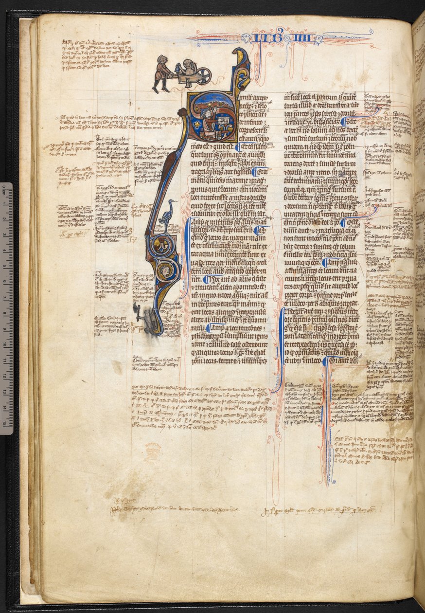 Harley 3487, f.22v Historyczny inicjał „S” z mężczyzną czytającym książkę i wskazującym na niebo, a na marginesie mężczyzną pchającym nagiego mężczyznę na wozie, z ptakiem, mężczyzną z siekierą i głowa smoka i człowieka w formie litery, na początku buu autorstwa English School