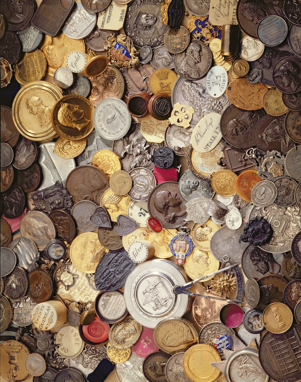 Historyczne medale, monety i odznaki, 1600-1900 autorstwa English School